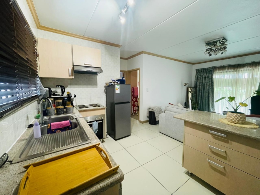 1 Bedroom Property for Sale in Noordwyk Gauteng