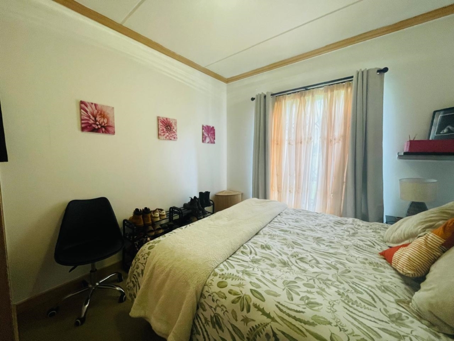 1 Bedroom Property for Sale in Noordwyk Gauteng