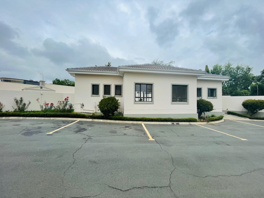 1 Bedroom Property for Sale in Noordwyk Gauteng