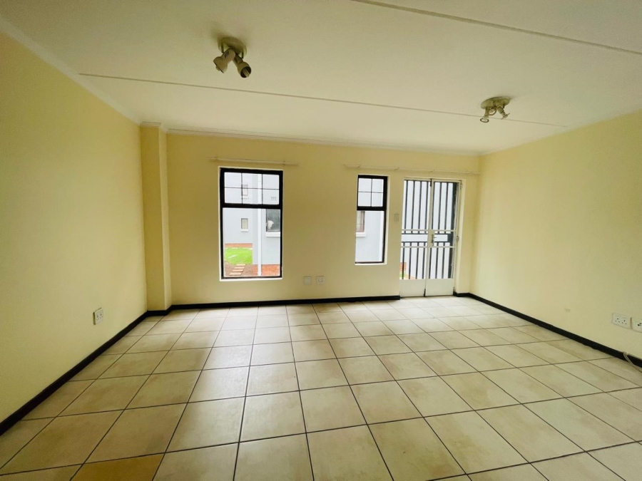 1 Bedroom Property for Sale in Summerfields Estate Gauteng