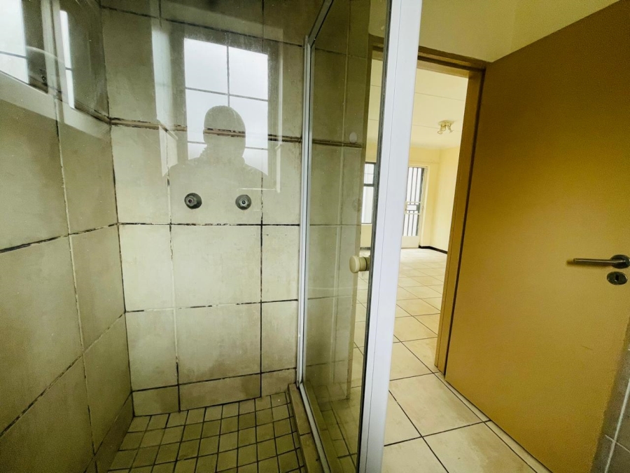 1 Bedroom Property for Sale in Summerfields Estate Gauteng