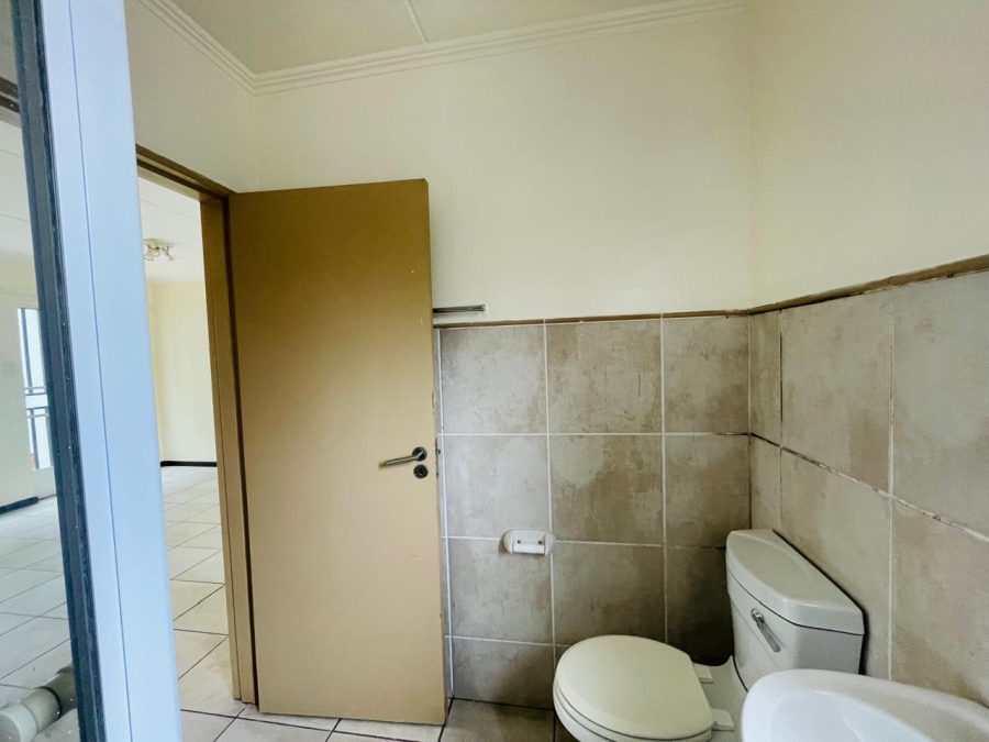 1 Bedroom Property for Sale in Summerfields Estate Gauteng