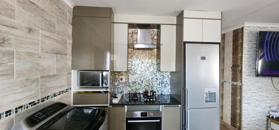 3 Bedroom Property for Sale in Albertsdal Gauteng