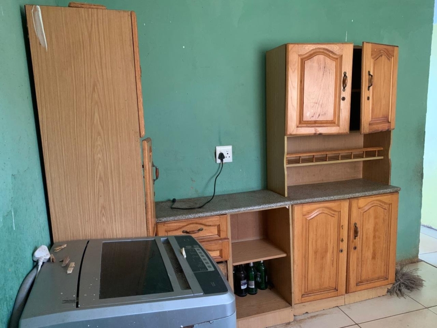 2 Bedroom Property for Sale in Mohlakeng Gauteng