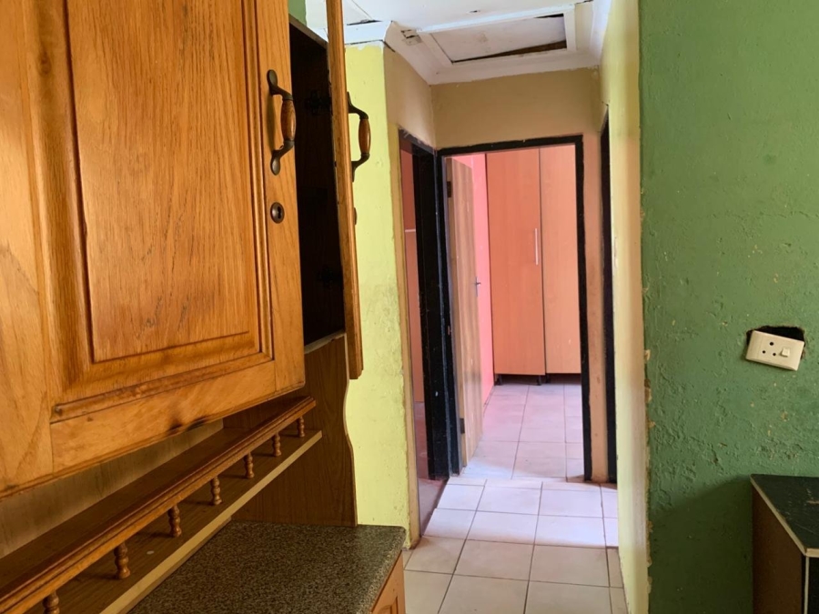 2 Bedroom Property for Sale in Mohlakeng Gauteng