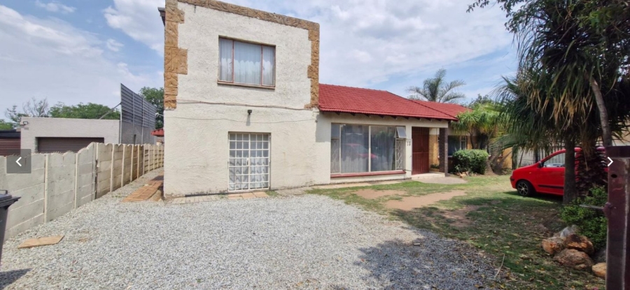 4 Bedroom Property for Sale in Ravensklip Gauteng