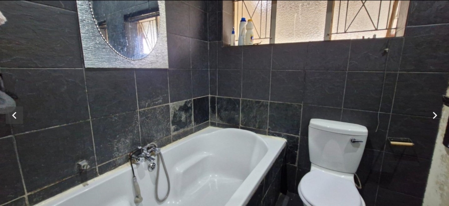 4 Bedroom Property for Sale in Ravensklip Gauteng