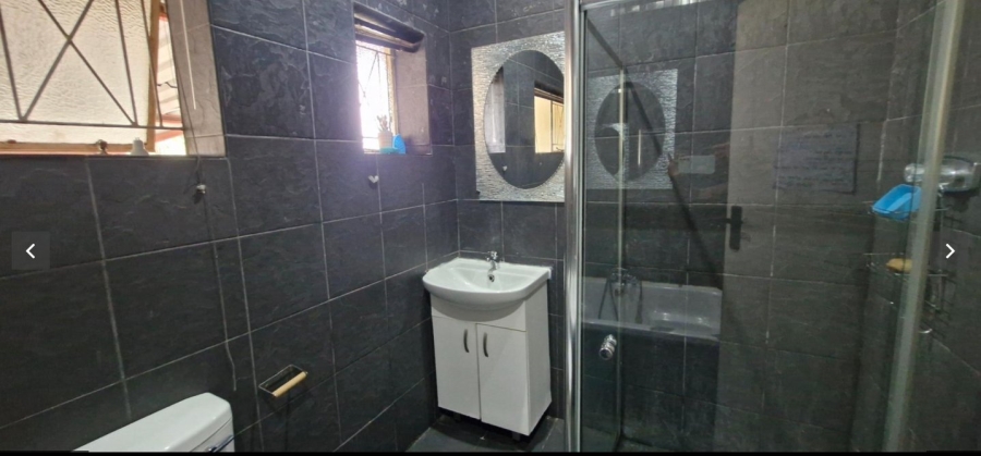 4 Bedroom Property for Sale in Ravensklip Gauteng