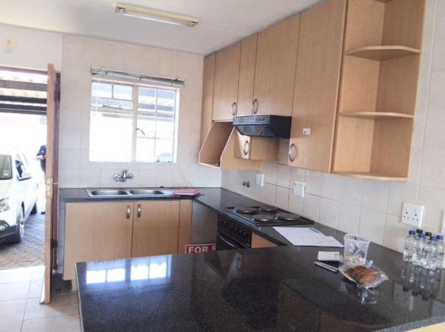 2 Bedroom Property for Sale in Primrose Hill Gauteng