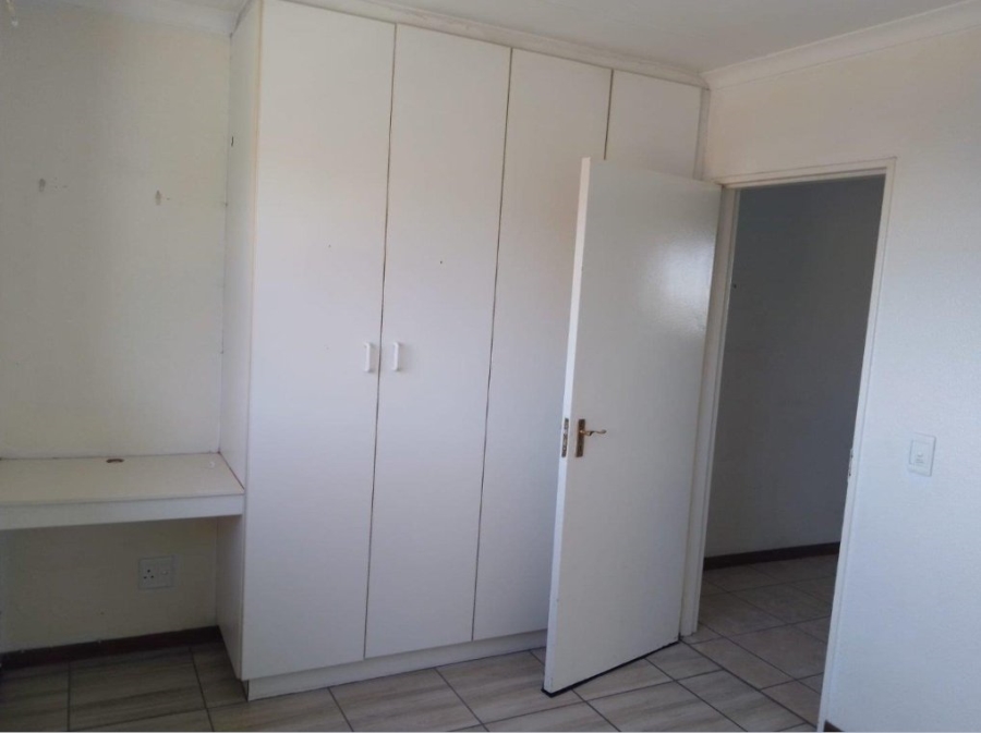 2 Bedroom Property for Sale in Primrose Hill Gauteng