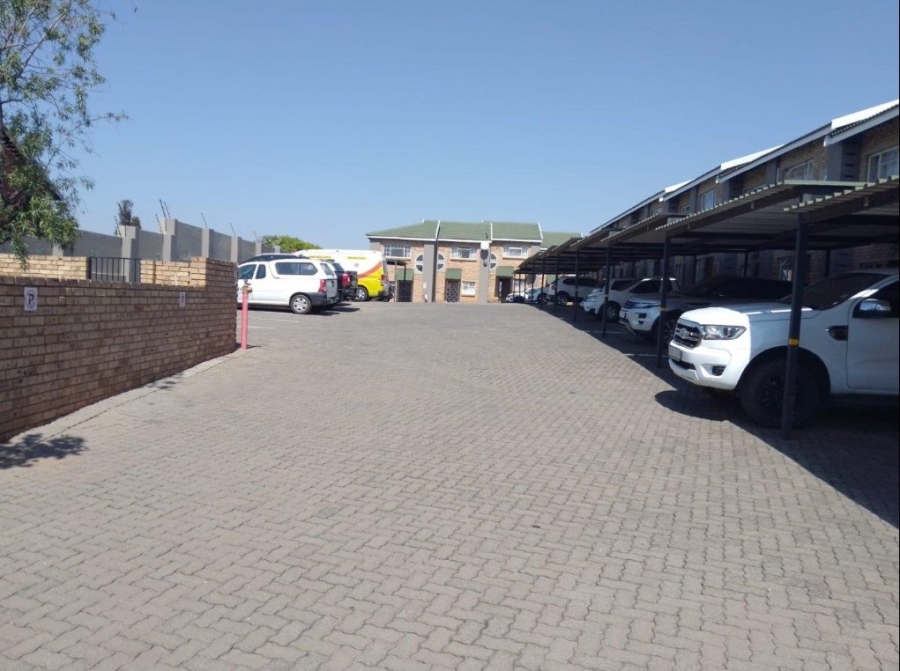 2 Bedroom Property for Sale in Primrose Hill Gauteng