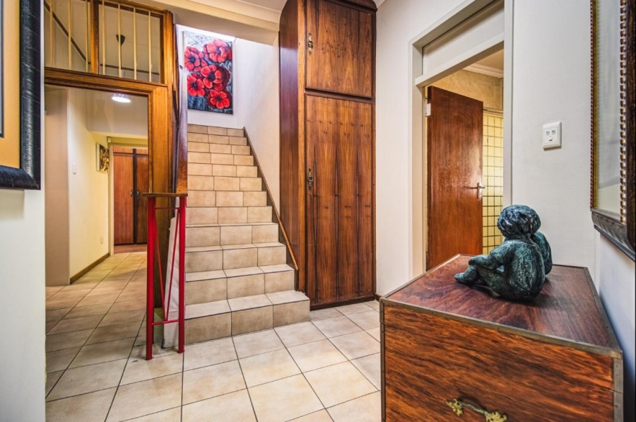 5 Bedroom Property for Sale in Sunnyridge Gauteng