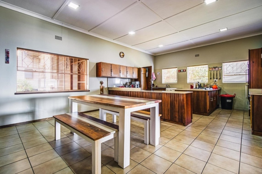 5 Bedroom Property for Sale in Sunnyridge Gauteng