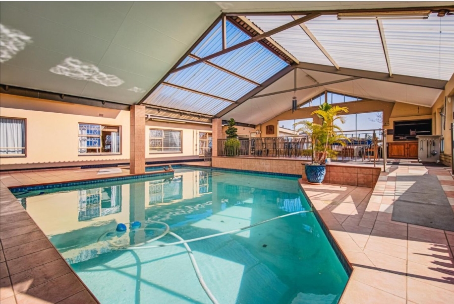 5 Bedroom Property for Sale in Sunnyridge Gauteng