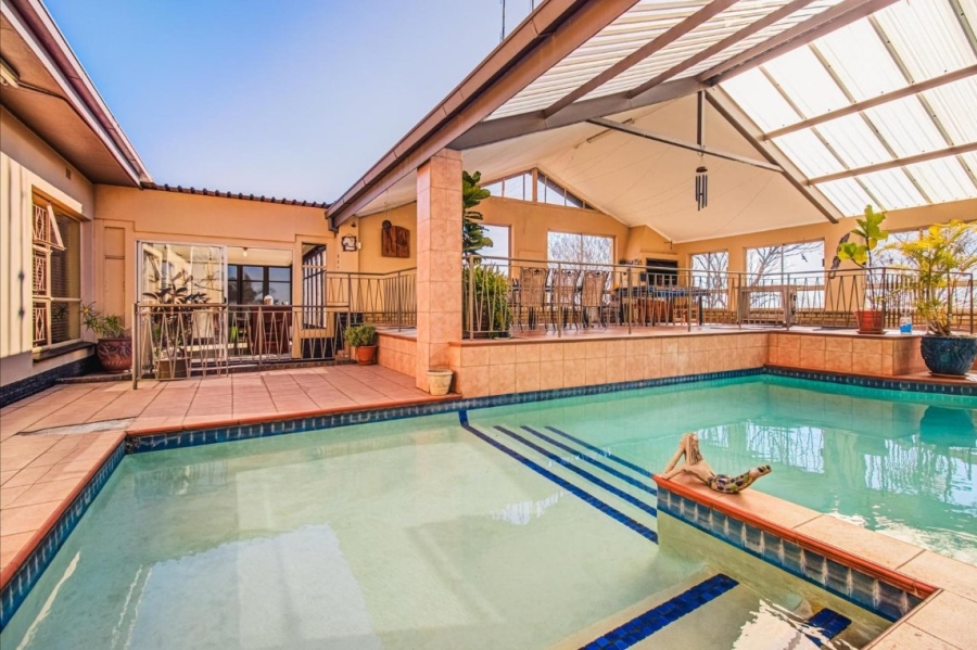 5 Bedroom Property for Sale in Sunnyridge Gauteng