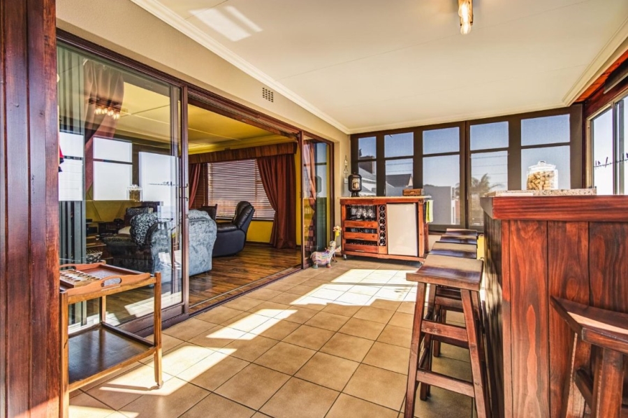 5 Bedroom Property for Sale in Sunnyridge Gauteng