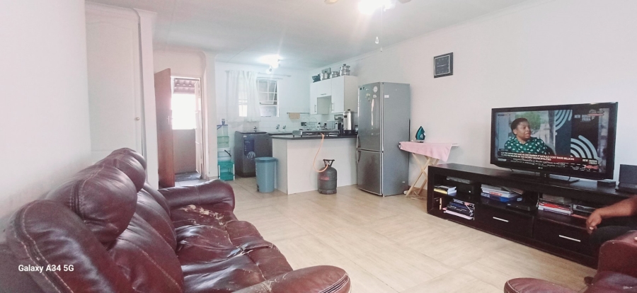 3 Bedroom Property for Sale in Verwoerdpark Gauteng