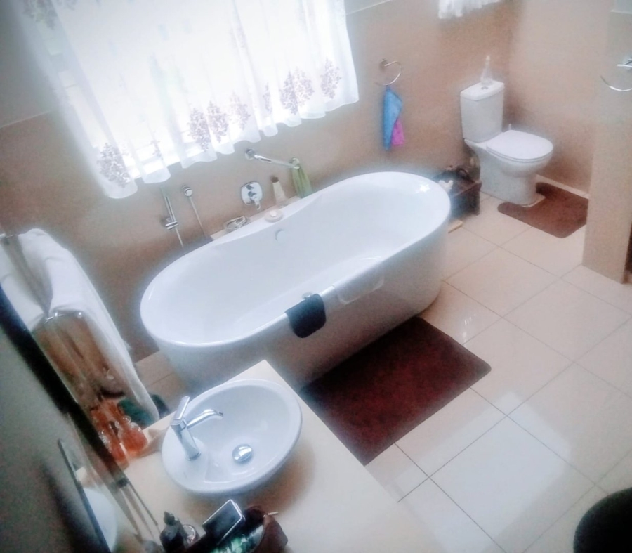 4 Bedroom Property for Sale in Pretoria North Gauteng