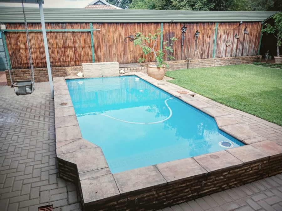 4 Bedroom Property for Sale in Pretoria North Gauteng