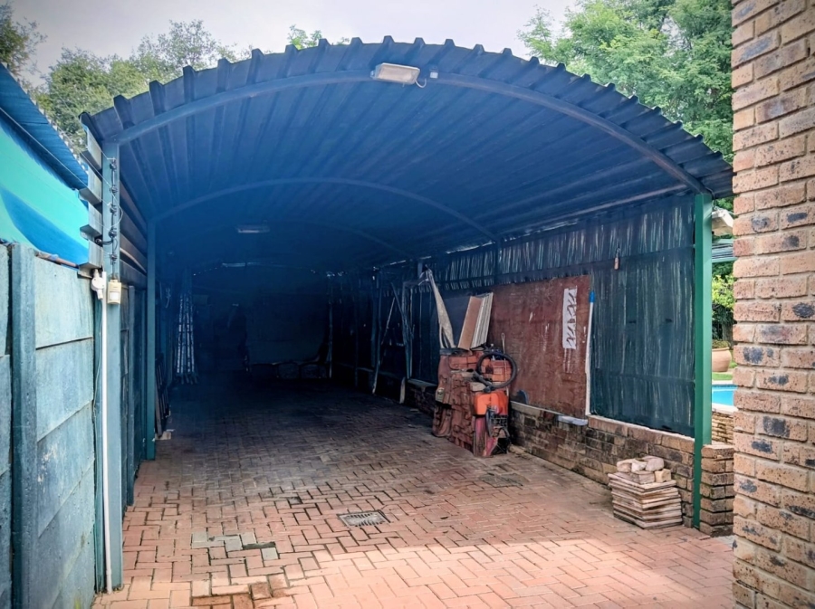 4 Bedroom Property for Sale in Pretoria North Gauteng