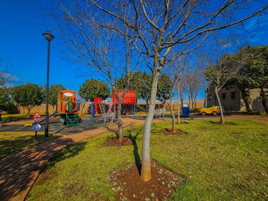 4 Bedroom Property for Sale in Midstream Ridge Gauteng