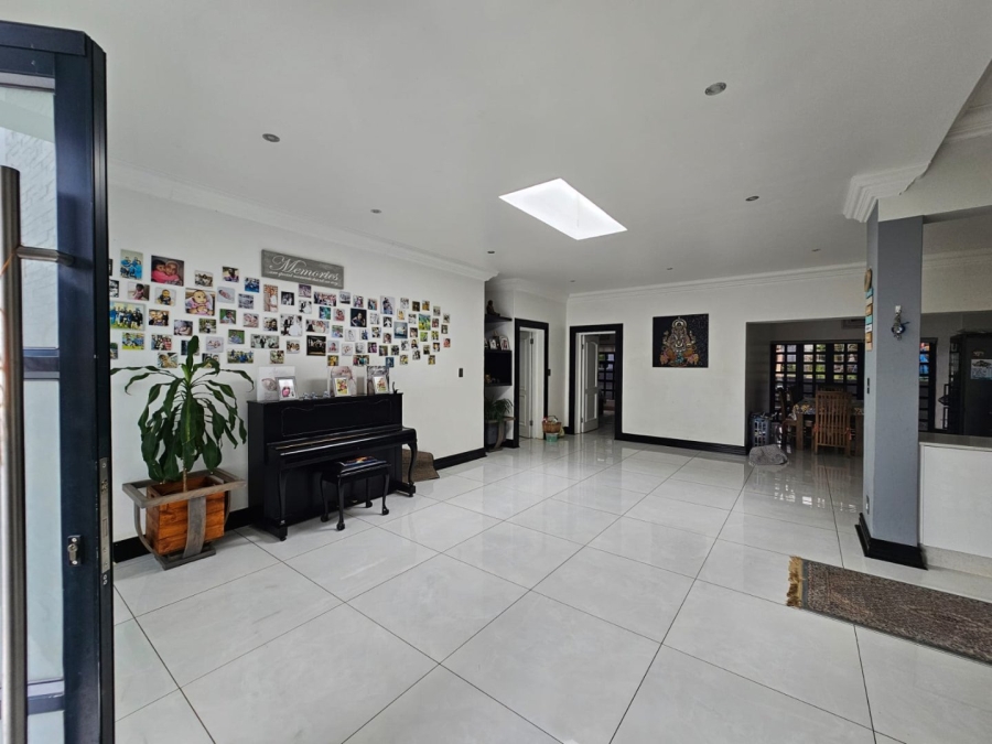  Bedroom Property for Sale in Eldo Village Estate Gauteng