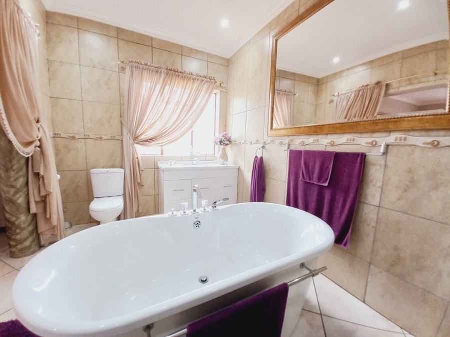 3 Bedroom Property for Sale in Primrose Gauteng