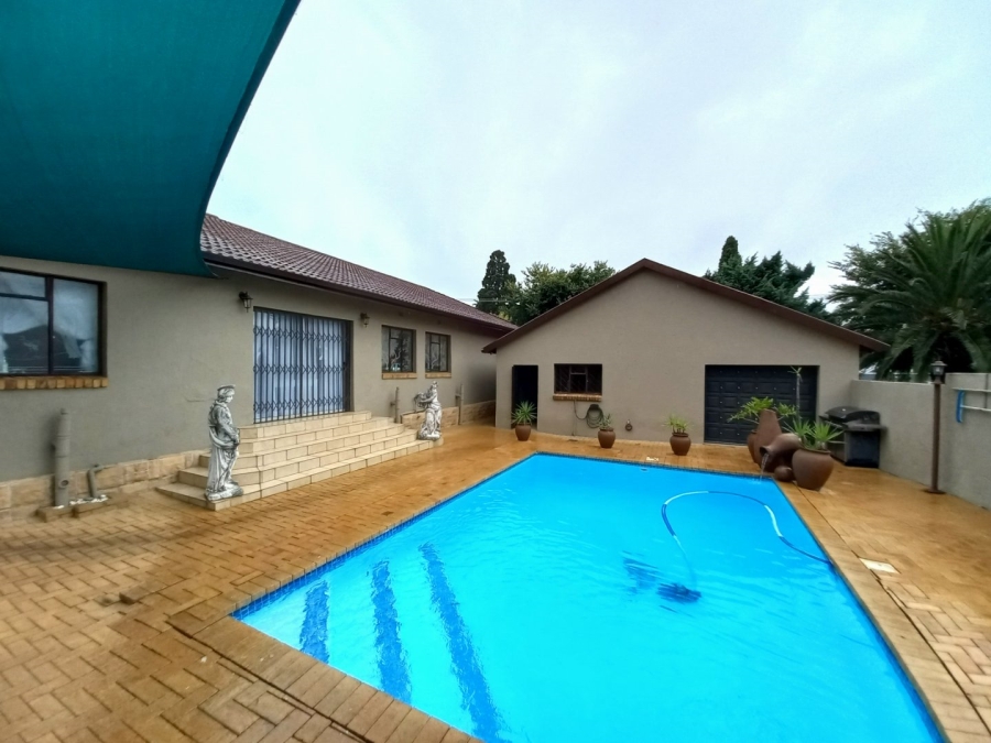 3 Bedroom Property for Sale in Primrose Gauteng