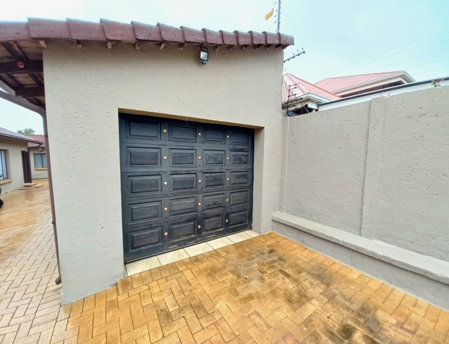 3 Bedroom Property for Sale in Primrose Gauteng