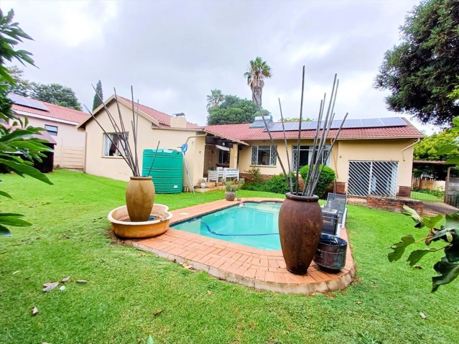 3 Bedroom Property for Sale in Terenure Gauteng