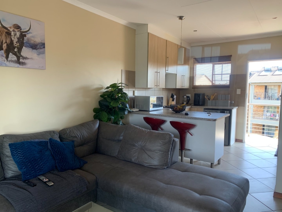 To Let 2 Bedroom Property for Rent in Monavoni Gauteng