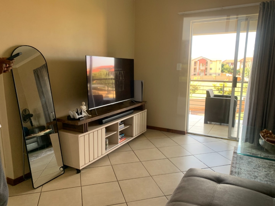 To Let 2 Bedroom Property for Rent in Monavoni Gauteng