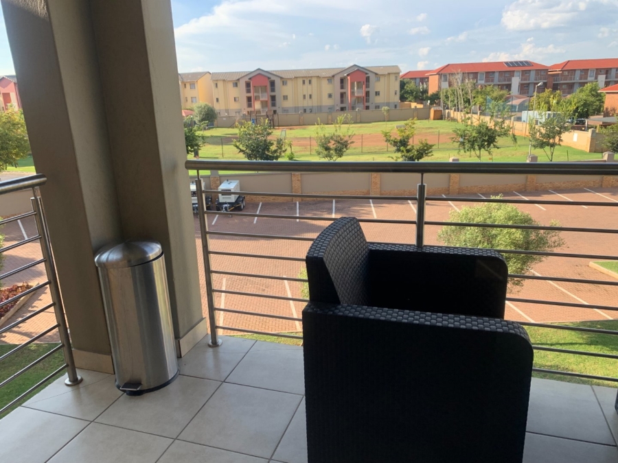 To Let 2 Bedroom Property for Rent in Monavoni Gauteng