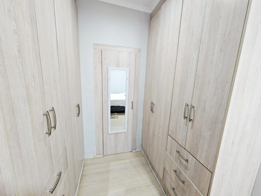 3 Bedroom Property for Sale in Monavoni Gauteng