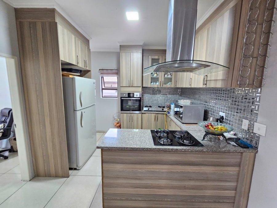 3 Bedroom Property for Sale in Monavoni Gauteng