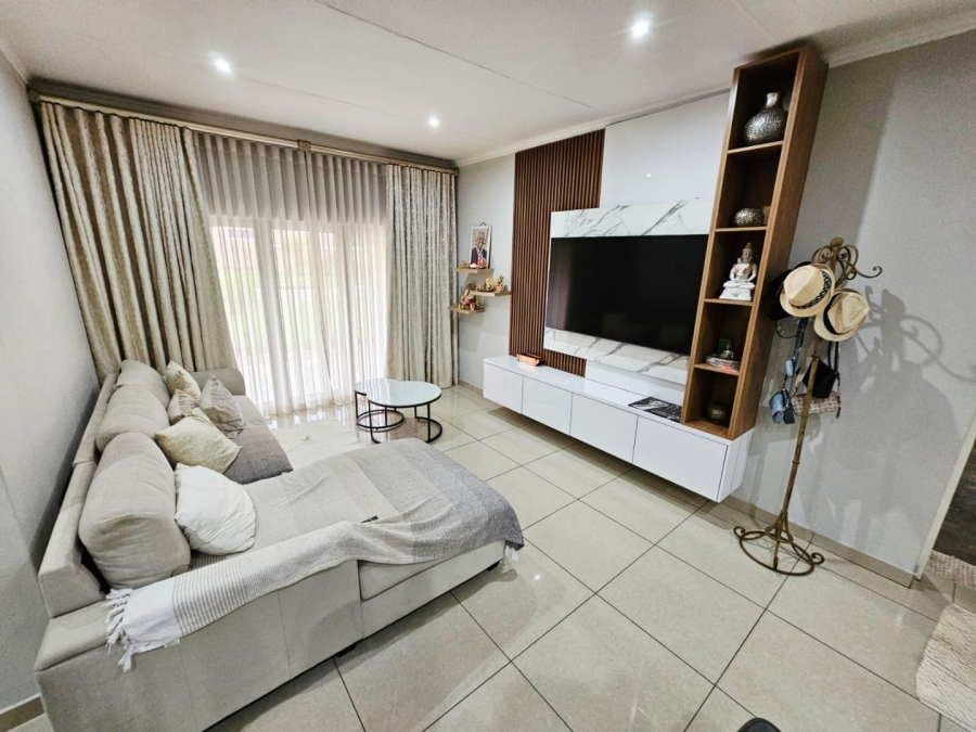 3 Bedroom Property for Sale in Monavoni Gauteng