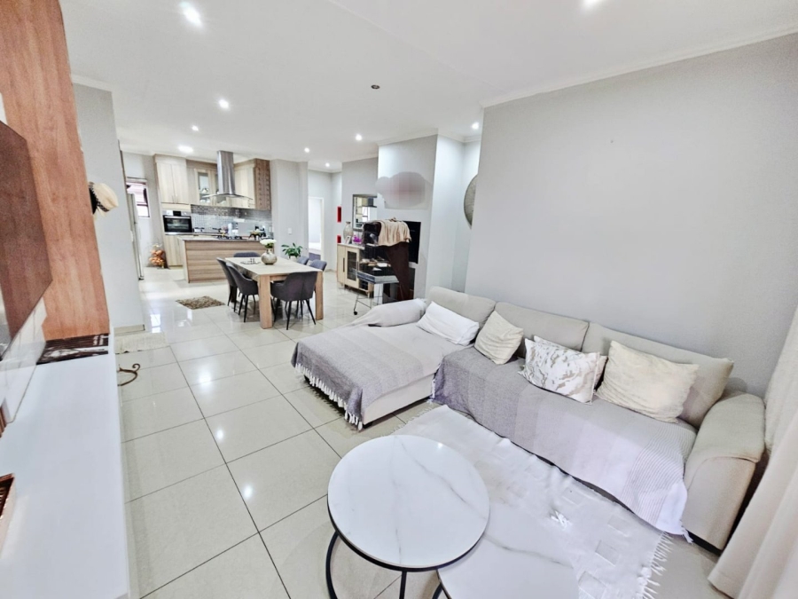 3 Bedroom Property for Sale in Monavoni Gauteng