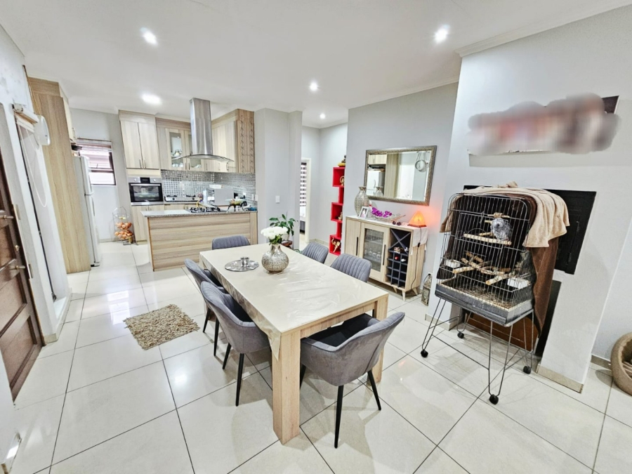 3 Bedroom Property for Sale in Monavoni Gauteng