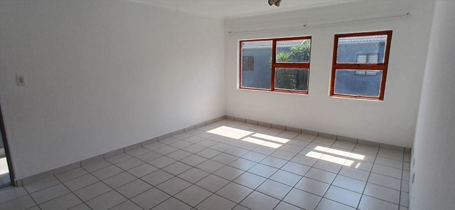 2 Bedroom Property for Sale in Glen Marais Gauteng
