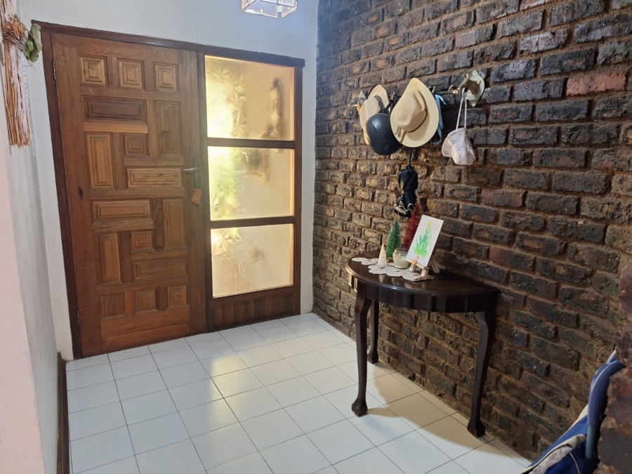 4 Bedroom Property for Sale in Raslouw A H Gauteng