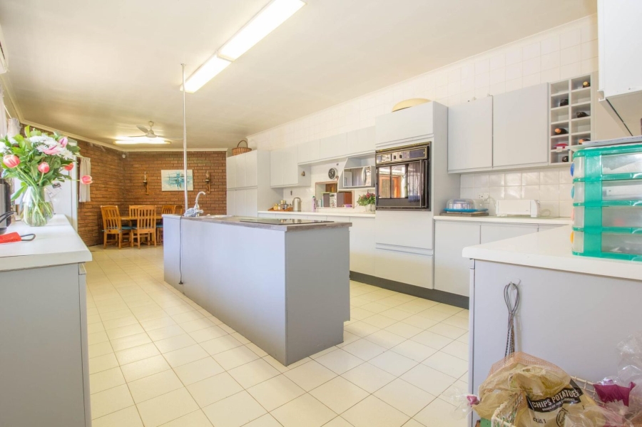 4 Bedroom Property for Sale in Raslouw A H Gauteng