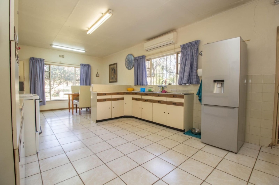 4 Bedroom Property for Sale in Raslouw A H Gauteng