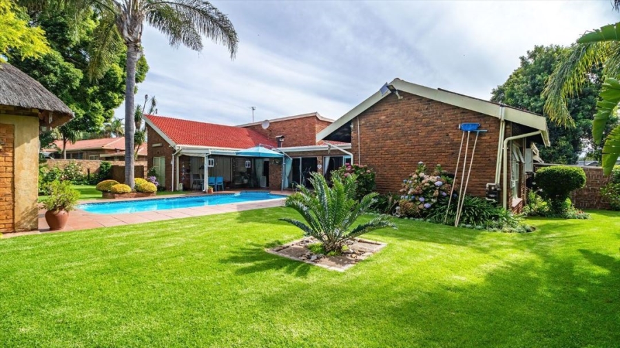 4 Bedroom Property for Sale in Terenure Gauteng