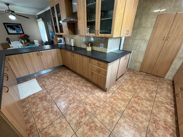 5 Bedroom Property for Sale in Terenure Gauteng