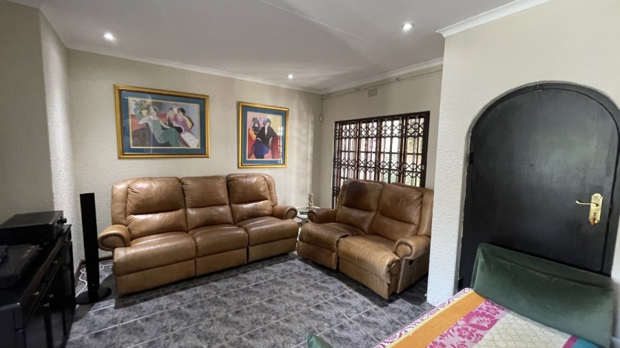 4 Bedroom Property for Sale in Brackendowns Gauteng