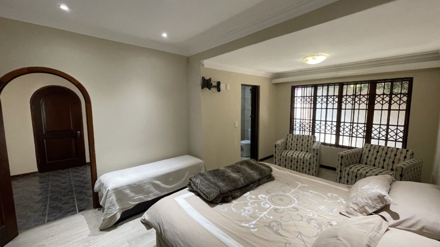 4 Bedroom Property for Sale in Brackendowns Gauteng