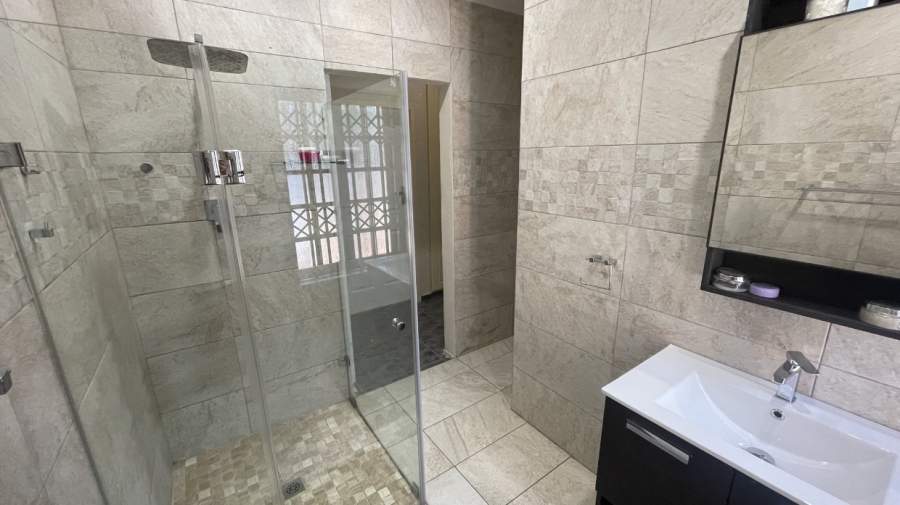 4 Bedroom Property for Sale in Brackendowns Gauteng