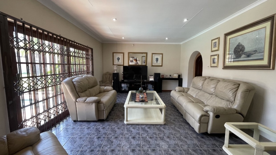 4 Bedroom Property for Sale in Brackendowns Gauteng