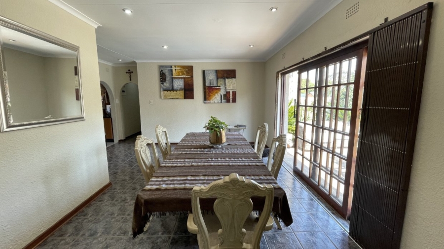4 Bedroom Property for Sale in Brackendowns Gauteng