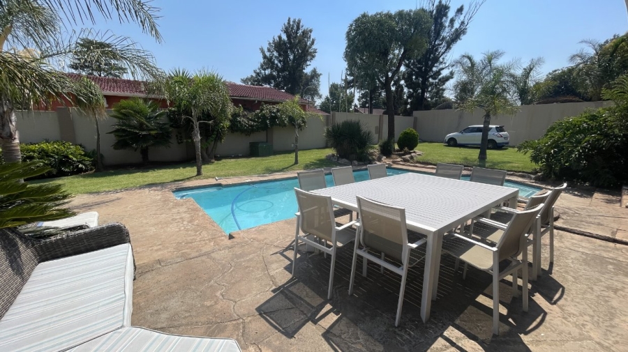 4 Bedroom Property for Sale in Brackendowns Gauteng